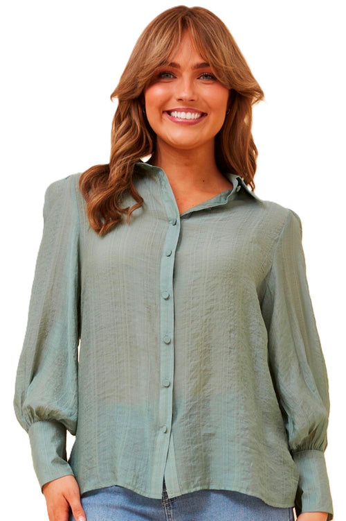 Our Belle shirt comes in gorgeous seasonal prints and is a must-have for every workwear wardrobe! Easy to style with formal trousers or skirts and kitten heels, or paired with your favourite jeans and boots for that dressy look! It's All About You Boutique Cleveland Markets