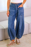 Daisy Relaxed Barrel Jean
