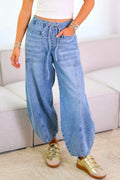 Daisy Relaxed Barrel Jean