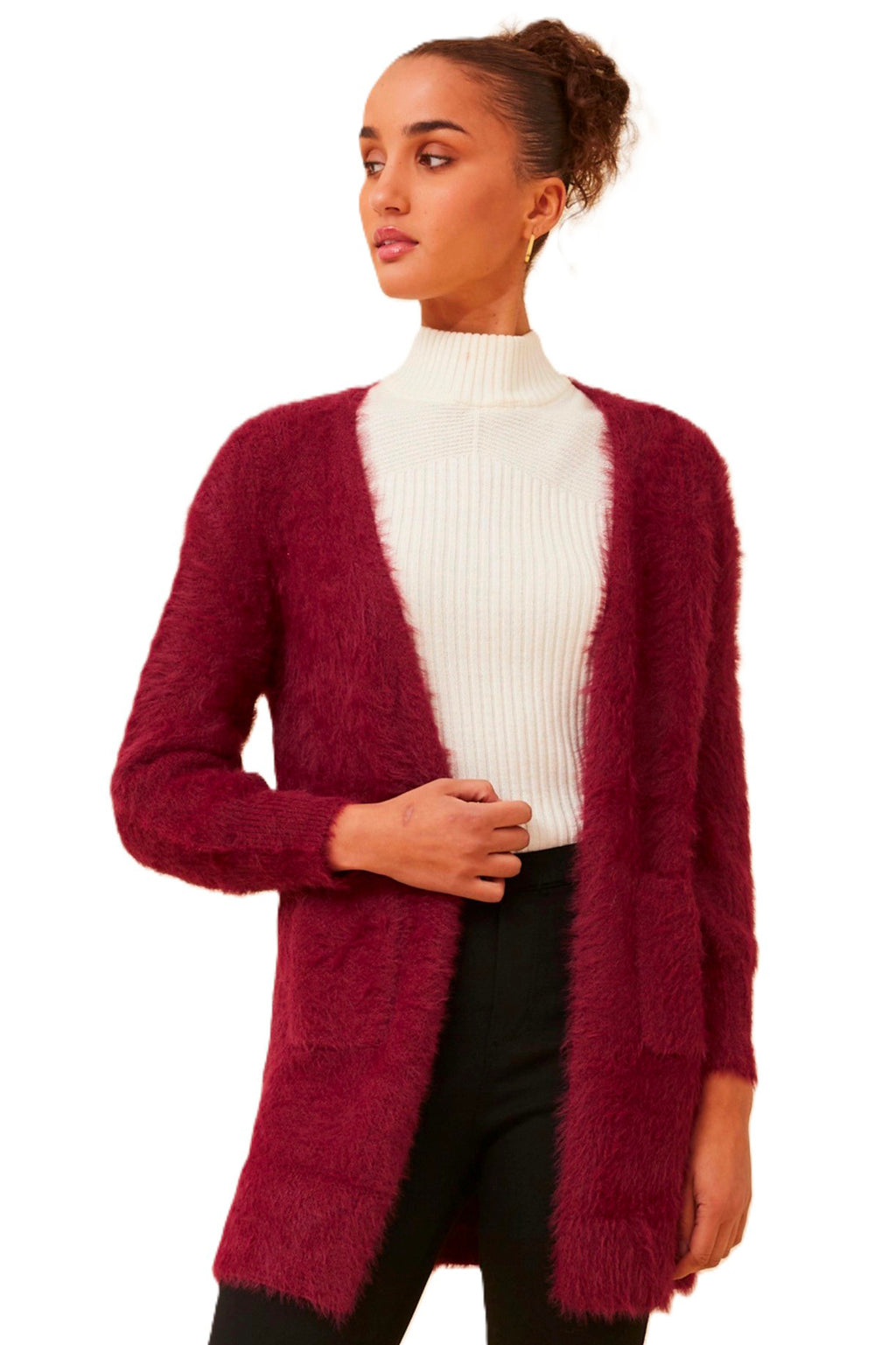 The Leeza Cardigan effortlessly combines comfort and style with its soft eyelash yarn and is ideal for easy transeasonal styling. Pair it with your favorite jeans and a basic tee for a trendy day look, or belt it over a dress for an effortless transition from day to night. Cleveland markets It's All About You Boutique